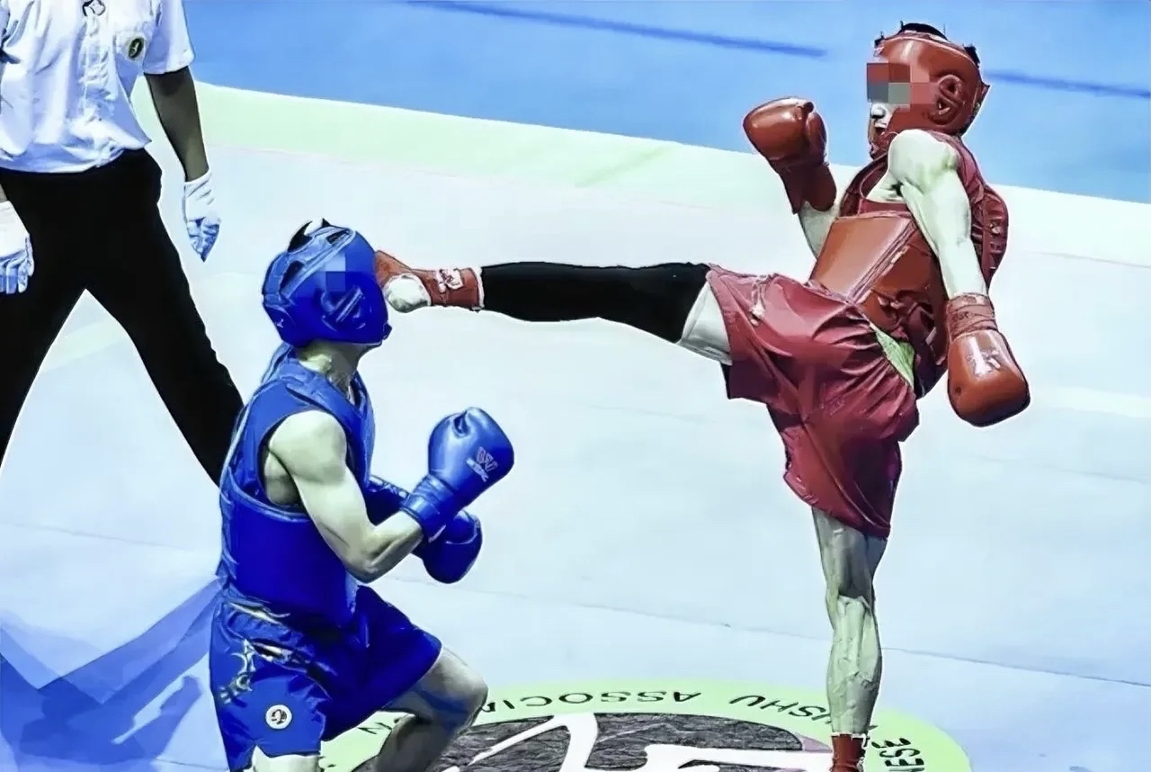 关于拳击战术调整奏效,成功扭转局势的信息 关于拳击战术调整奏效,成功扭转局势的信息