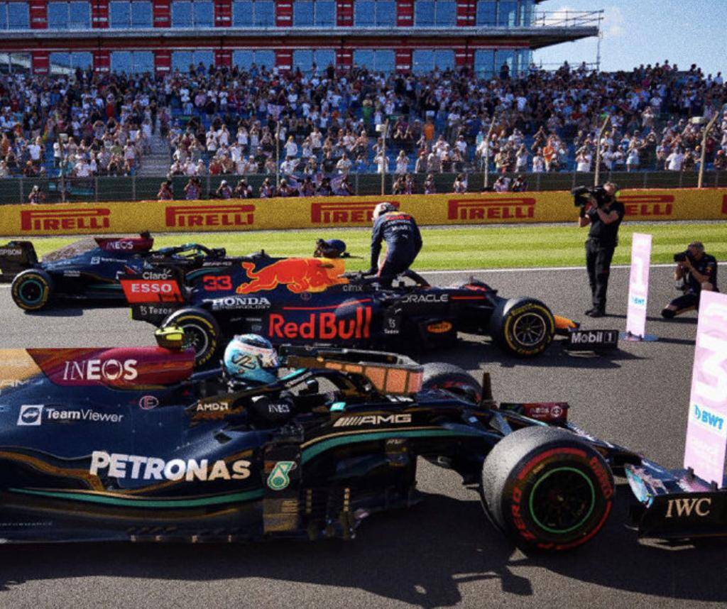 威廉姆斯轻取迈凯伦,汉密尔顿点燃赛场的简单介绍 威廉姆斯轻取迈凯伦,汉密尔顿点燃赛场的简单介绍