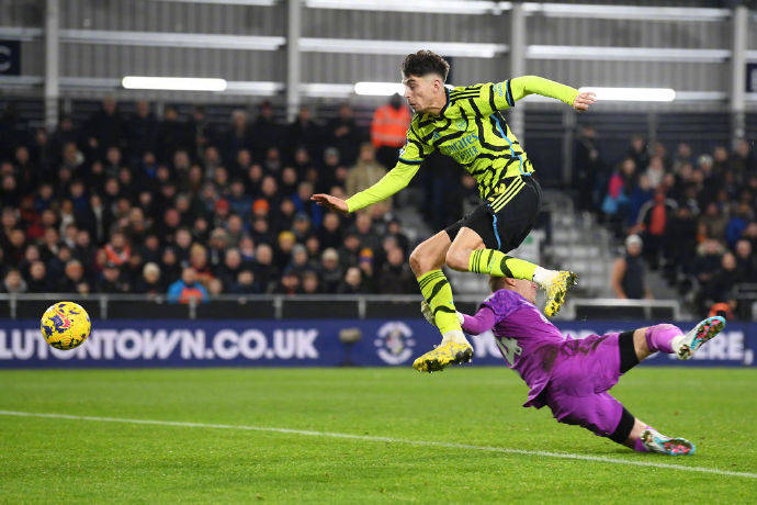 中国险胜法国，哈弗茨扛起全队