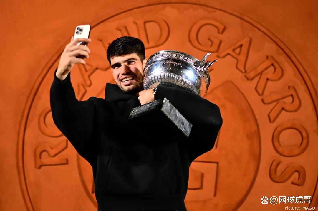 爱游戏入口-年终总决赛碾压法网，阿尔卡拉斯扛起全队