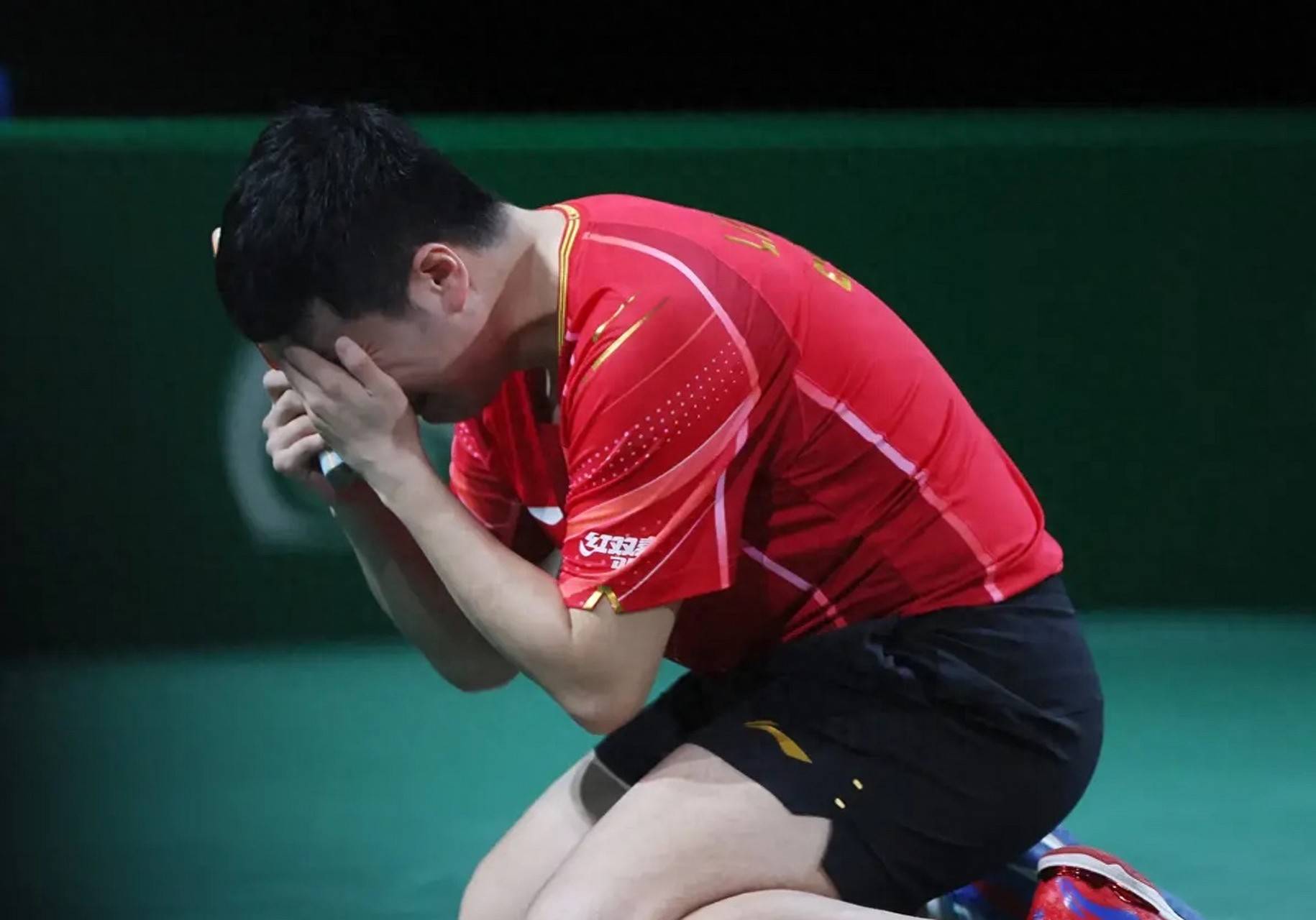 中国队绝杀波兰队，梁靖崑点燃赛场