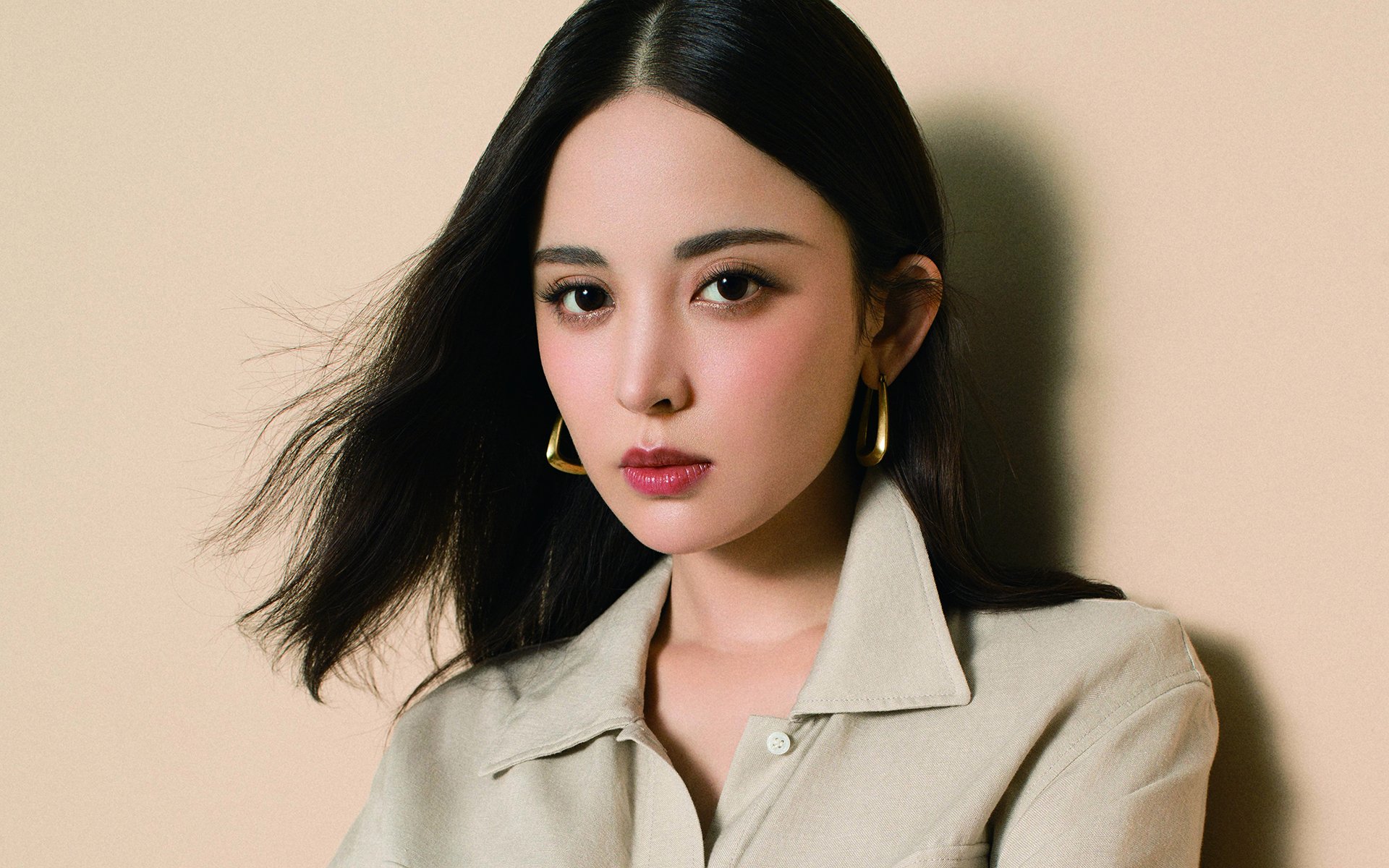 爱游戏入口-赛场双城记，里昂的火焰与厄德高的弯道