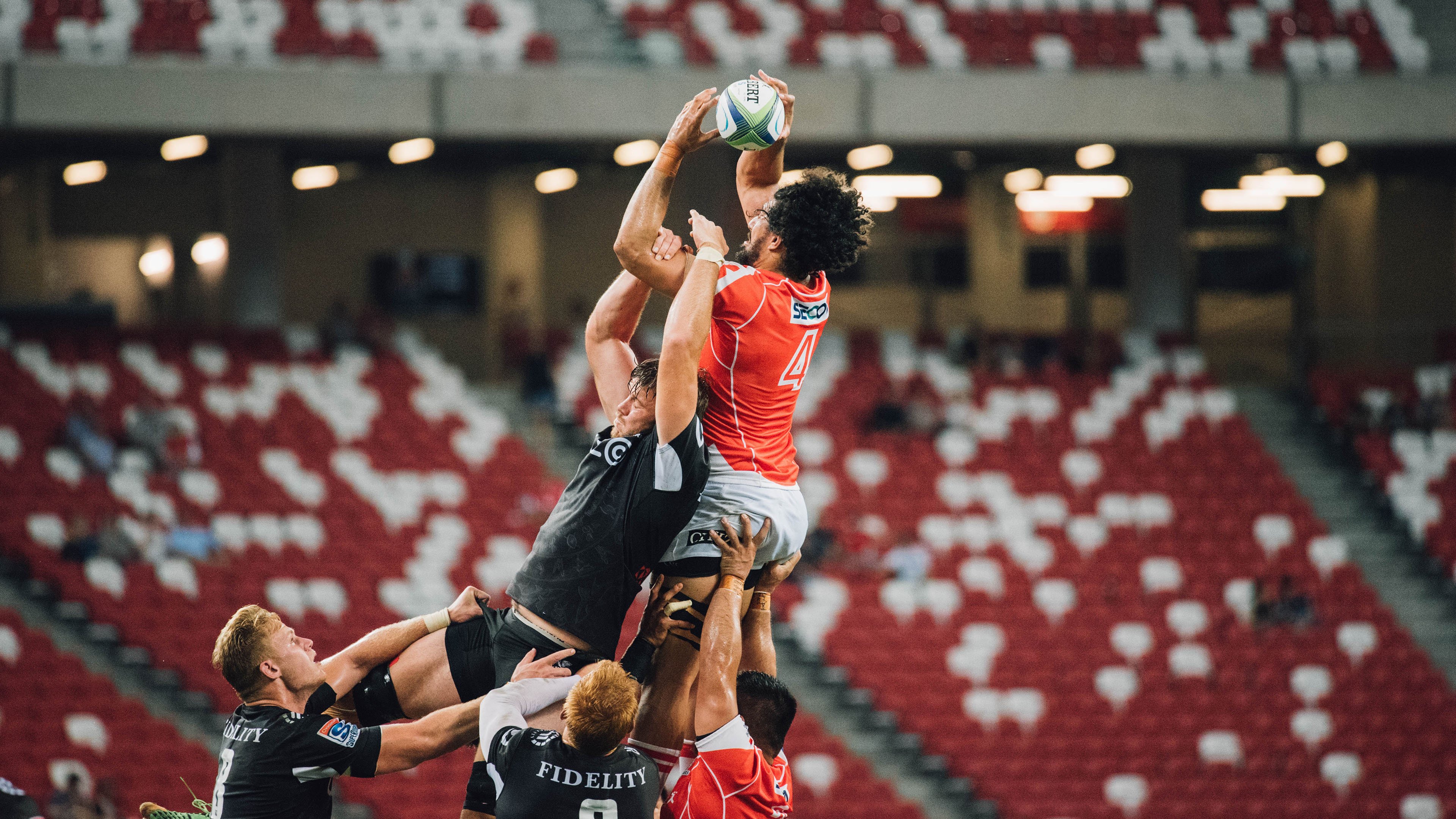 东决关键战场,无处轰鸣,法比尼奥的存在感如何主宰暗夜?