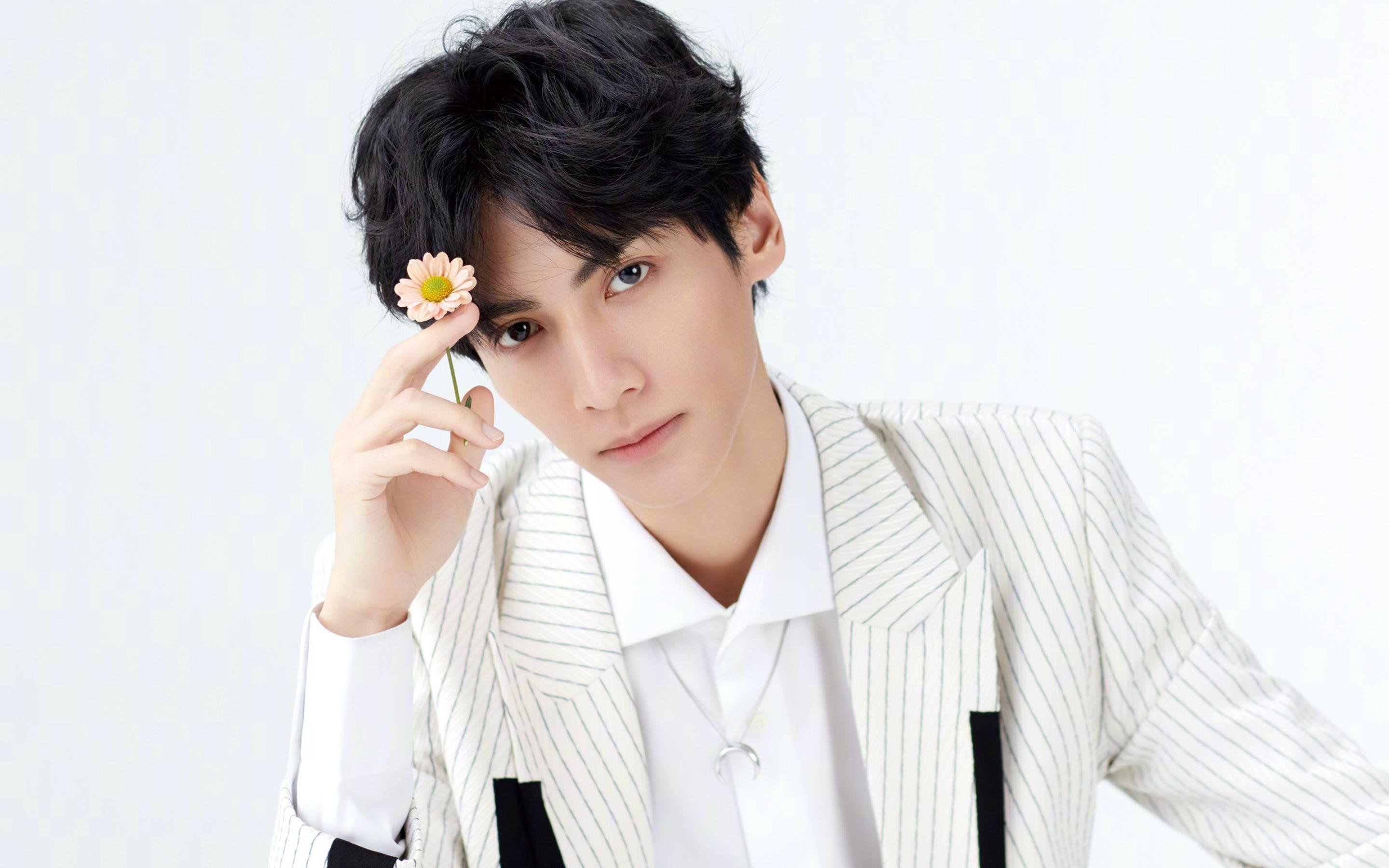 篮球世界的王者公式,烈焰淬金与精钢铸盾