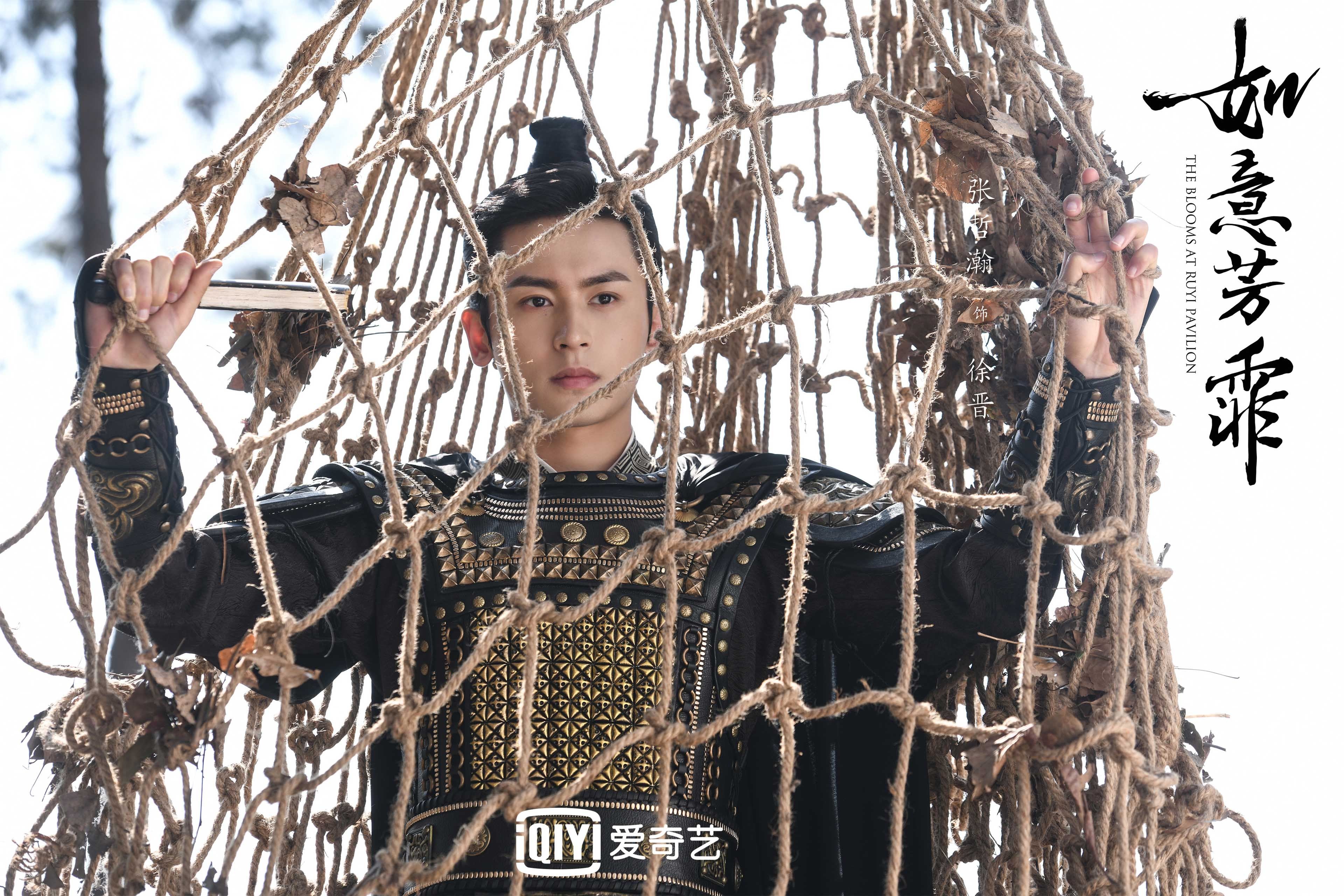 新活塞的钢铁心脏，马克西在聚光灯下绽放