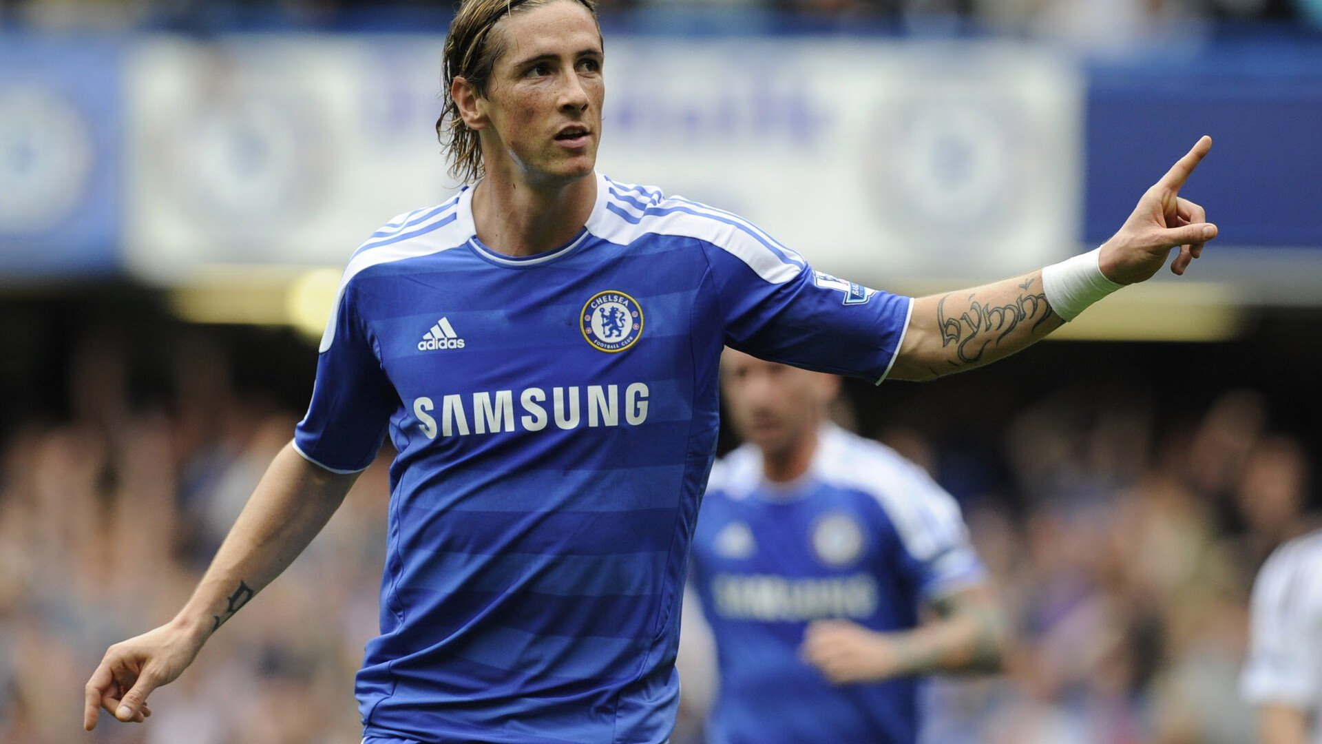 倒钩破门+助攻帽子戏法!阿劳霍魔幻之夜刷新纪录,委内瑞拉连续重拳压制秘鲁